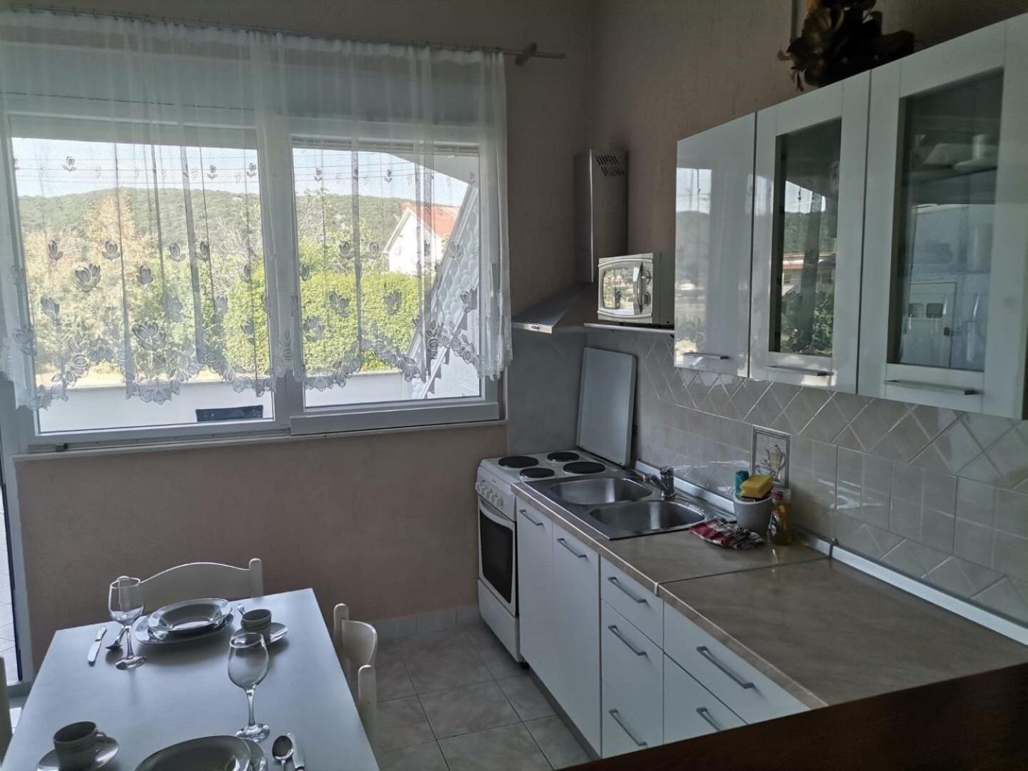 Apartments Mig - With Beautiful Garden Супетарска-Драга Экстерьер фото